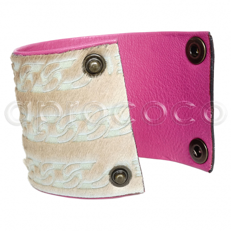 CHANEL Leder Armband - pink*beige - geschoren - Ponyhaar - Kettenprägung & LOGO