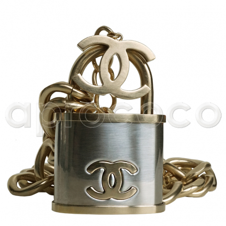 CHANEL 2014 chic gigantic XL PADLOCK Necklace