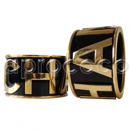 2x CHANEL SIGNATUR Armband mit 3D Buchstaben-Logo ~ Spektakulär!