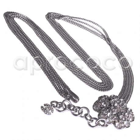 EXQUISITE Fabulous CHANEL chain belt necklace with the prettiest bling Camellia