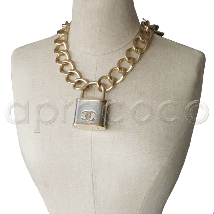 Chanel Padlock Necklace — BLOGGER ARMOIRE