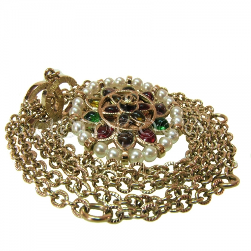 CHANEL Belt 2007 – Necklace with a poured glass and pearl Medallion