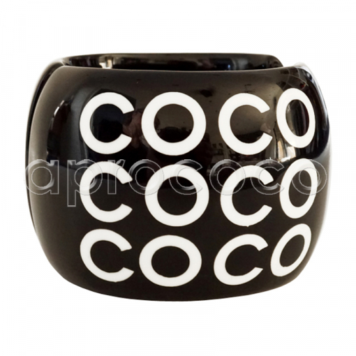 CHANEL breiter Armreif Schwarz-Weiß mit COCO COCO COCO Print