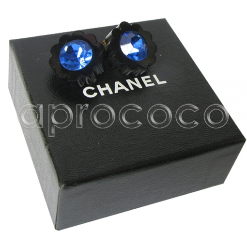 CHANEL 95 Clips Ohrringe – Gänseblümchen & facettierte blaue XL Swarovski Saphire