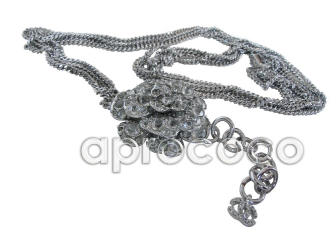 EXQUISITE Fabulous CHANEL chain belt necklace with the prettiest bling Camellia.